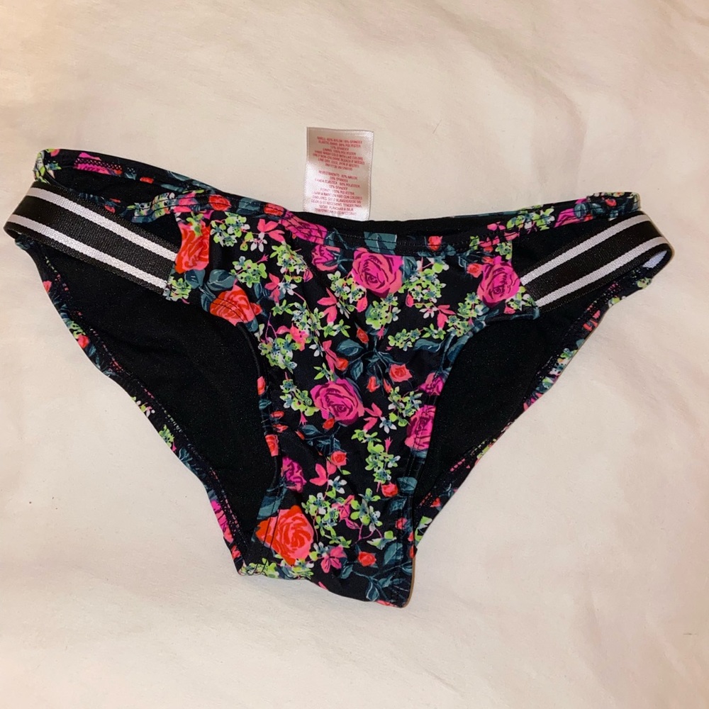 Floral bikini